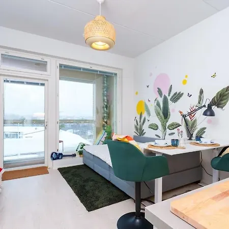 Cozy 1-bed Super Flat, 20 Min To Helsinki/airport *
