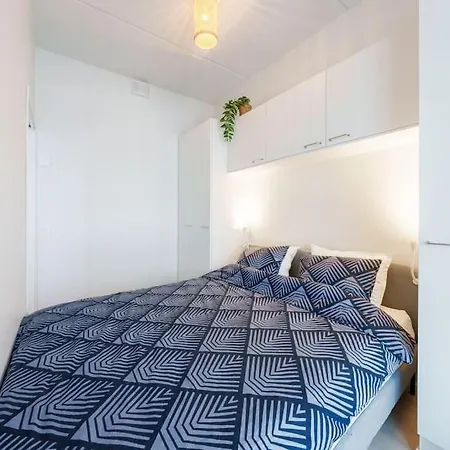 Apartamento Cozy 1-bed Super Flat, 20 Min To Helsinki/airport *